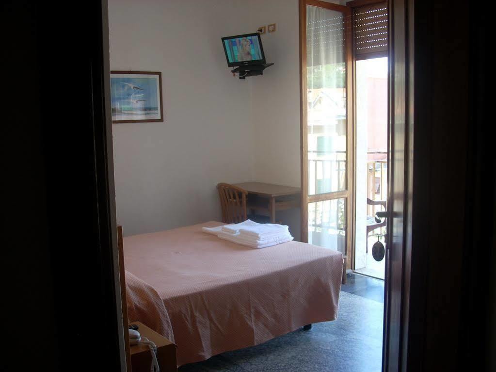 Hotel Corallo Moneglia Exteriör bild